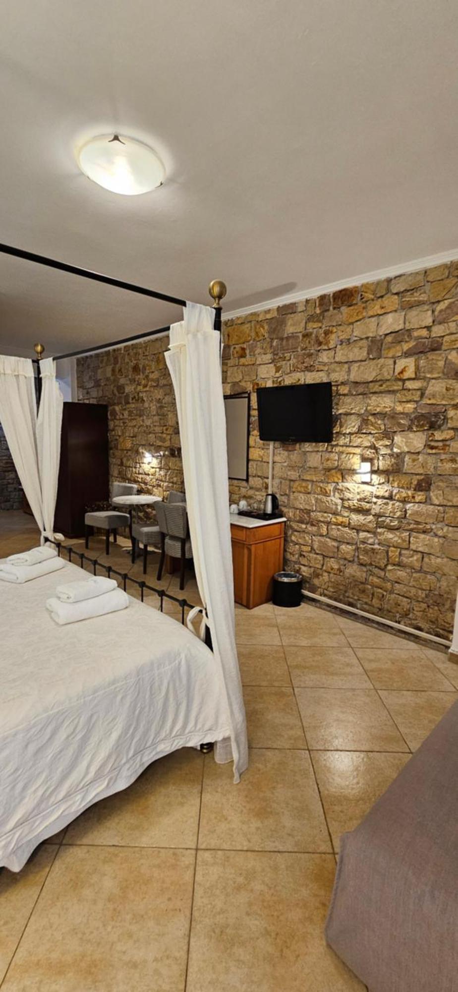 โอลิมปิควิลเลจ Hotel Ancient Olympia ภายนอก รูปภาพ